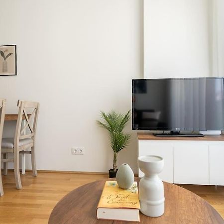 Trendy 1Br, Direct City Access By Hm 비엔나 외부 사진