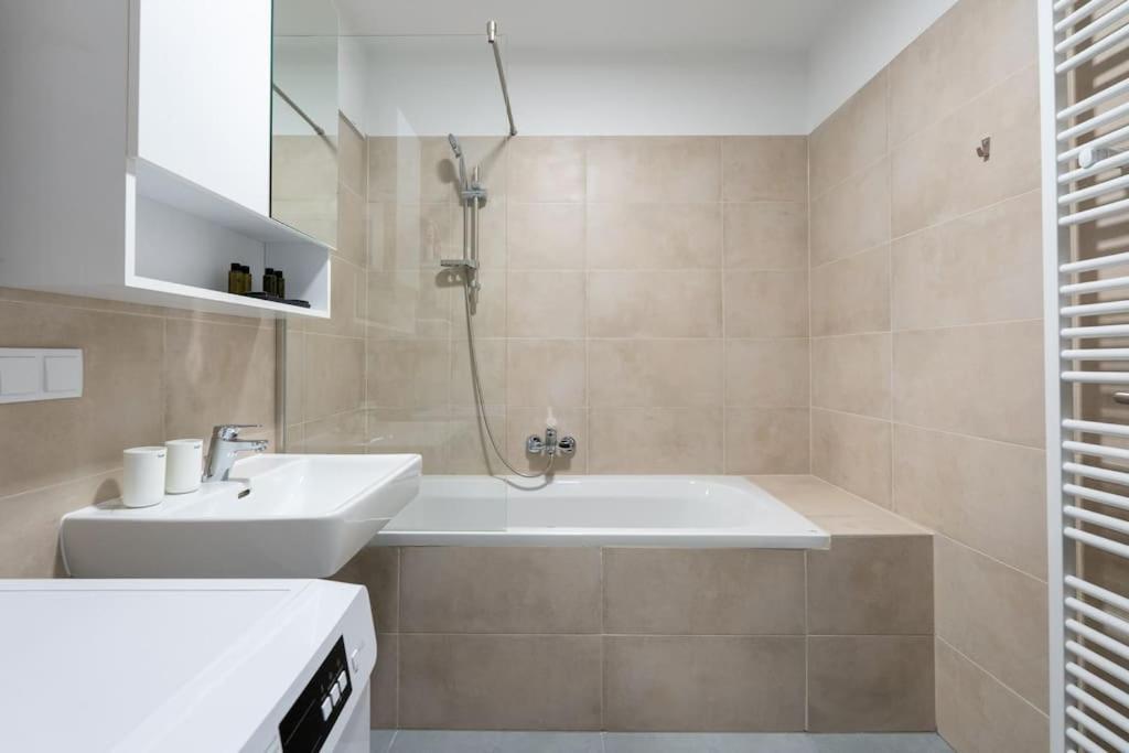 Trendy 1Br, Direct City Access By Hm 비엔나 외부 사진