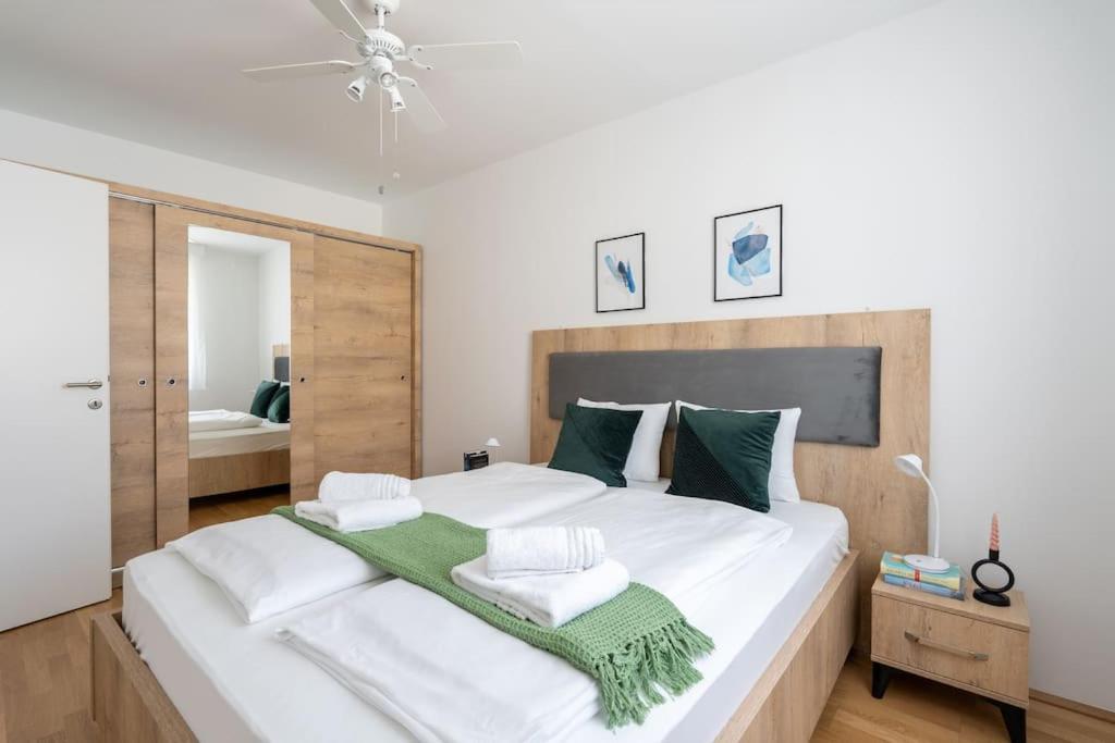 Trendy 1Br, Direct City Access By Hm 비엔나 외부 사진